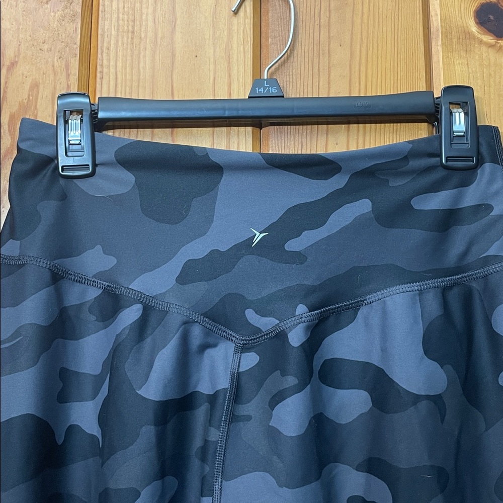 Old Navy Blue Camouflage Joggers High-Waisted PowerSoft Pocket Joggers large - Picture 6 of 11